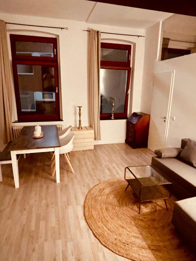 Retro Appartement Im Herzen Von Koeln Deutz Ngoại thất bức ảnh