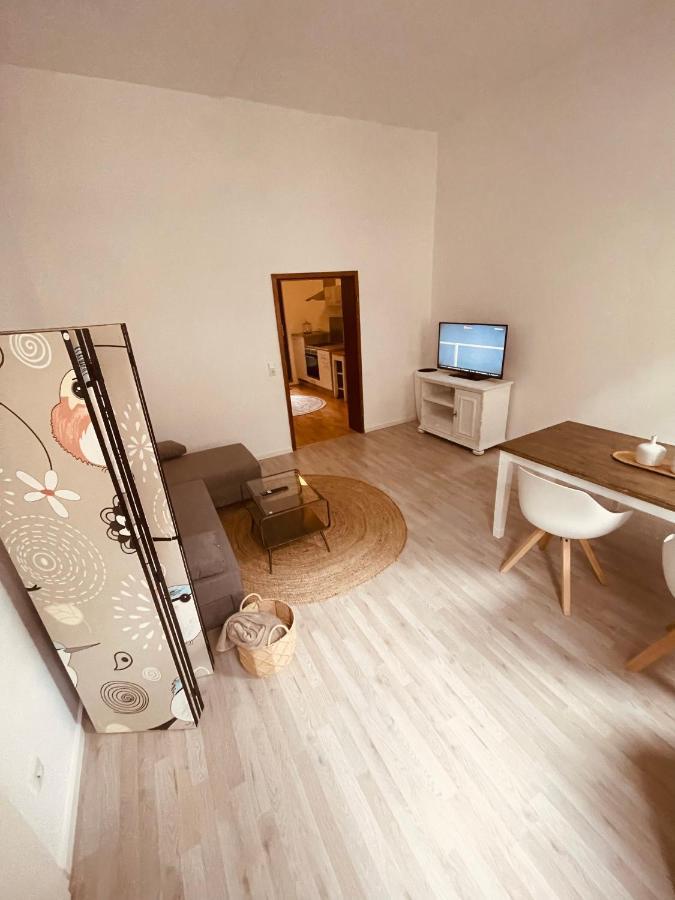 Retro Appartement Im Herzen Von Koeln Deutz Ngoại thất bức ảnh